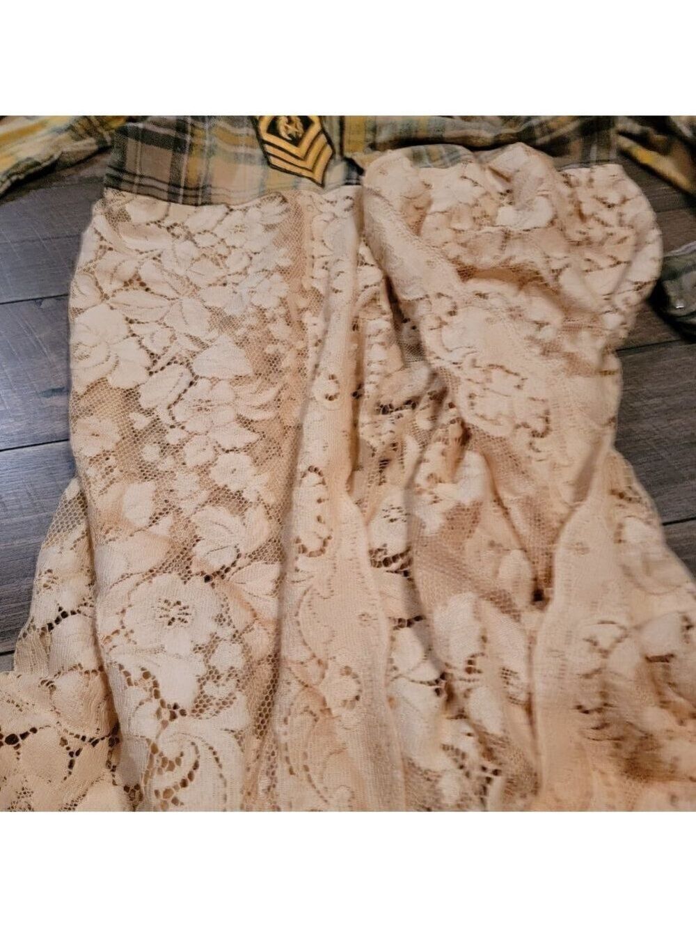 Custom Junk Gypsy Vintage flannel/tablecloth duster. Snap Front. Size LG/XL. - Picture 4 of 7